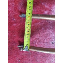 Left fork blade profile illustrating vintage lugged construction.