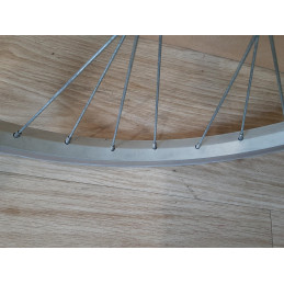 Spoke tension and lacing pattern on vintage MTB rear wheel