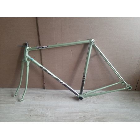 Motobecane Vitus 172 vintage steel frame 53.5x55.5 cm profile view