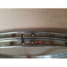 Detalle lateral llanta Mavic Monthlery Route tubular 36H