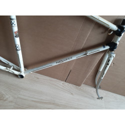 Cadre velo PEUGEOT randonneur 3520g 57×57.5cm 120.6 mm BFFF 🇫🇷 D2