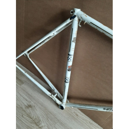 Cadre velo PEUGEOT randonneur 3520g 57×57.5cm 120.6 mm BFFF 🇫🇷 D2