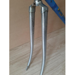 Mesure d'axe en axe du tube supérieur de 52cm