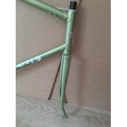 Cadre velo ROUTENS 3275g 60×58cm  ARTISANAL 122.8mm BFFF ancien vélo D5