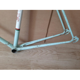Seat lug cluster and 25.2mm seat post interface