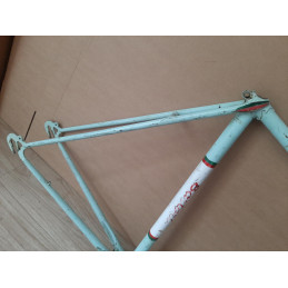 Chainstay paint condition detail