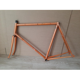 Cadre de vélo de route classique VITUS 172 vue latérale gauche