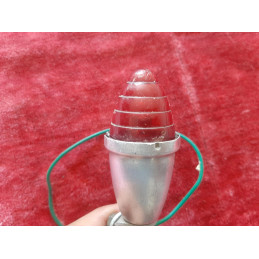 Faro posteriore 1940-50, particolare della vite
