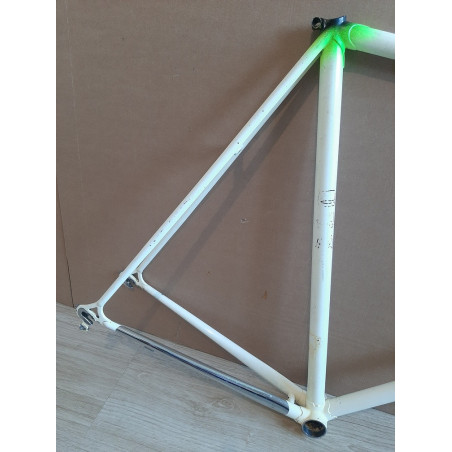 Cadre de vélo Artisanal 60×57.5cm 3240g 126.4mm BFFF vintage bike D4