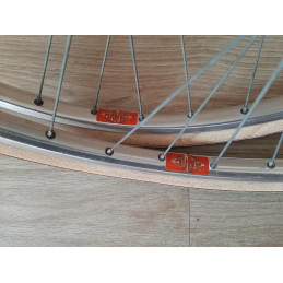 NORMANDY hub flange detail 650B touring bike wheel