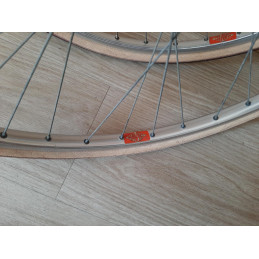 MAVIC 650B rim label detail clincher wheelset