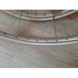 Spoke and nipple detail MAVIC 650B NORMANDY wheelset