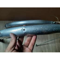 Aluminum Mudguard 40mm for 700 touring bike in good condition D7