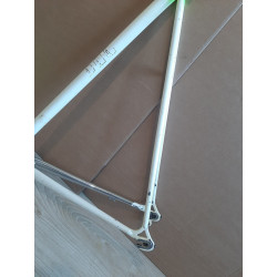 Cadre de vélo Artisanal 60×57.5cm 3240g 126.4mm BFFF vintage bike D4