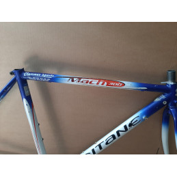 Pormenor das uniões dos tubos e pintura original Gitane