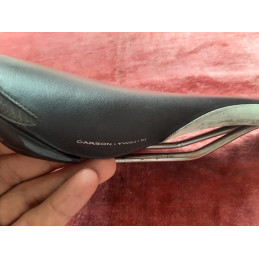 Fizik Aliante Carbon Twin road bike saddle Titanium rails 244g