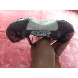Fizik Aliante Carbon Twin road bike saddle Titanium rails 244g
