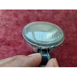 Farol CIBIÉ para bicicleta clássica – detalhe do plástico frontal