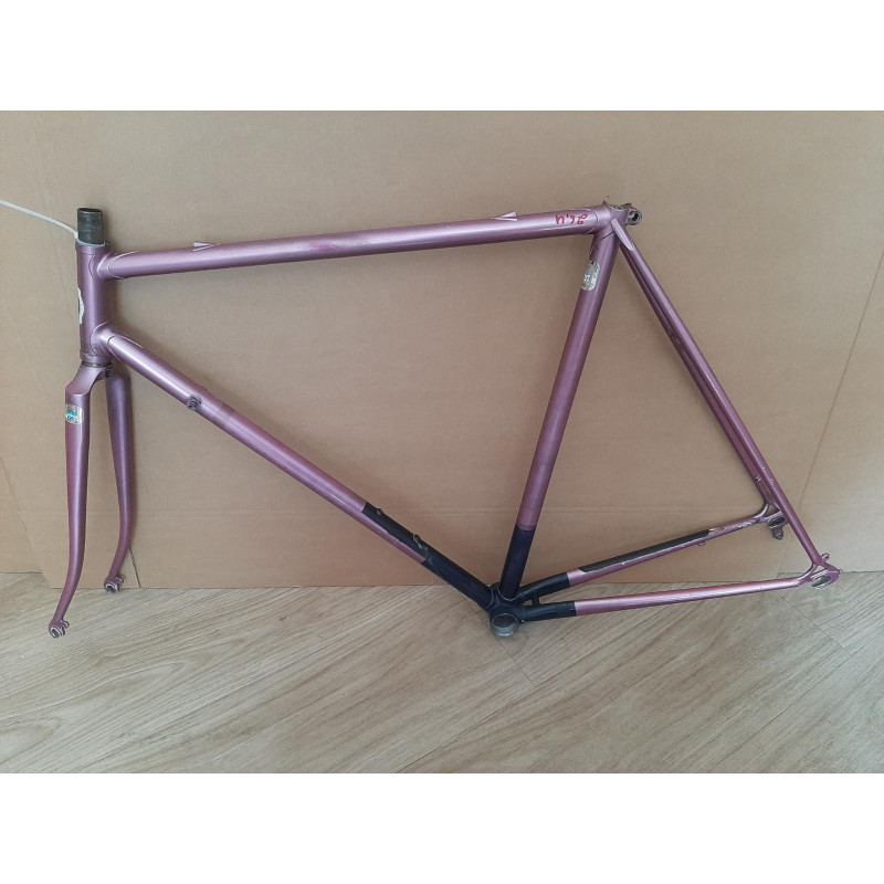 D. PIATON Vitus 181 vintage French bicycle frame in black - front profile view