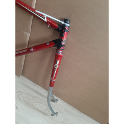 Lugged steel details on Peugeot vintage frame