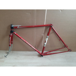 Top tube decal detail