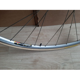 Détail marquage RIGIDA sur jante vintage