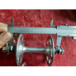 Vista del mozzo Campagnolo con raggiera originale