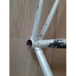 Detalle de la soldadura de los racores Columbus en el cuadro