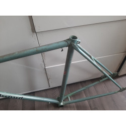 Rear dropouts spacing measurement on Pithioud frame