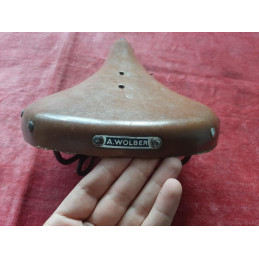 Vintage WOLBER women's touring bicycle saddle