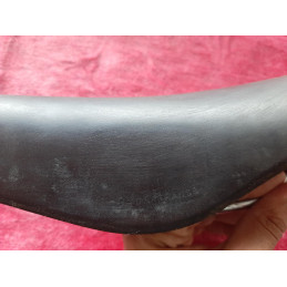 Logo IDEALE sur selle vintage