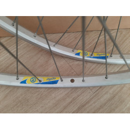 Pair of RIGIDA 26" MTB Clincher Wheels 20-559 with Tyres