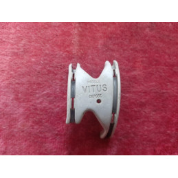 Vintage Vitus Modèle Déposé under-bottom bracket double cable guide