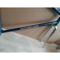 Cadre velo MOTOBECANE 3390g 56.5×57.5cm 121 mm BSFF 🇫🇷 D12