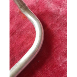 Detalle del acabado superficial del manillar de aluminio BELLERI para carretera