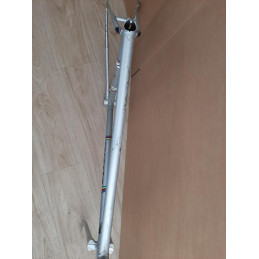 Chainstay clearance and rear axle dropout alignment check