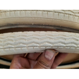 Dettaglio battistrada Michelin 650B Semi Confort Made in France