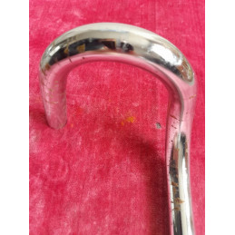 Dettaglio attacco manubrio 24,6 mm in acciaio per bici turismo epoca
