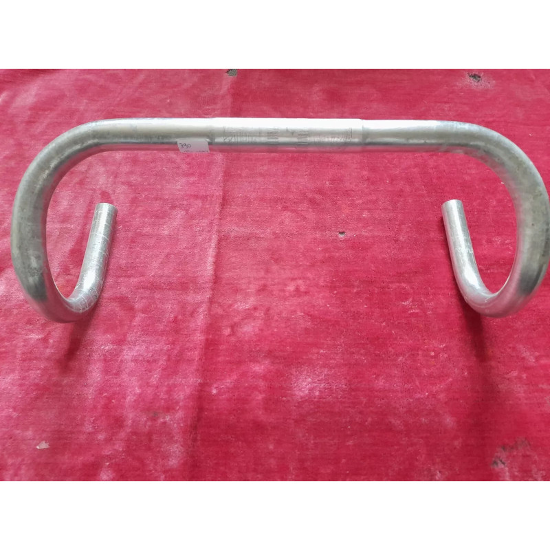 KPRIM vintage aluminium bicycle handlebars 24.8 mm clamp area front view