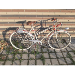 Bicicleta Peugeot mixta touring bike 650 – vista lateral izquierda