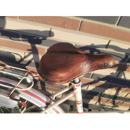 Peugeot vintage 650 – detalle del guardabarros delantero