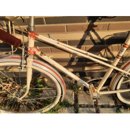 Peugeot touring bike – detalle del guardabarros trasero
