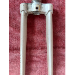 Fourche 138mm  PEUGEOT en acier pour cadre de velo 25×100 700/650 D8