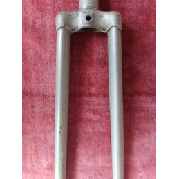 Fourche 162mm  en acier pour cadre de velo 25×100 700/650 D8