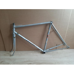 Cadre Peugeot PS10 Reynolds 531 vue latérale droite
