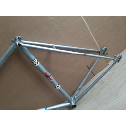 Fork crown detail metric 25x100 threading