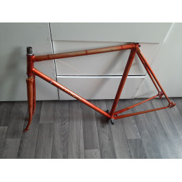 J. DUBOSCQ vintage steel frame 54.5x54.5cm with Stronglight Competition headset