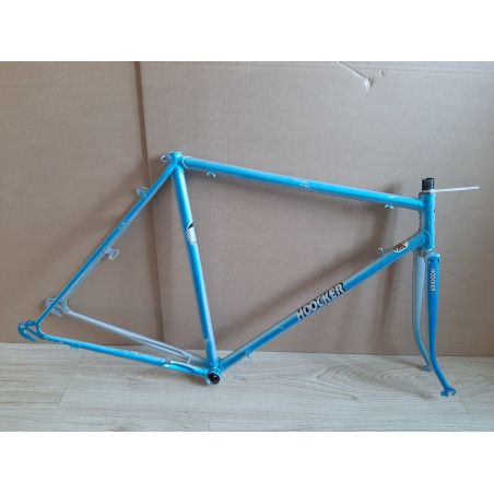 HOOCKER 650 steel vintage bike frame 55.5x56.5cm side view