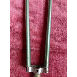 Fourche 186mm  en acier pour cadre de velo 25×100 700/650 D8