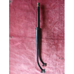 Dettaglio zona perno forcella – filettatura 25×100 visibile